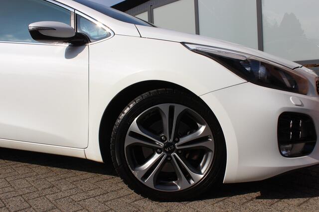 KIA CEE D Ceed Sportswagon 1.0 T-GDi GT-Line Business Edition 120pk Navi, Camera, Panoramadak, Led, Cruise, 17"