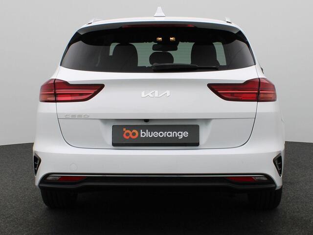 KIA CEE D Ceed Sportswagon 1.0 T-GDi Comfortline 100PK Navi via Apple Carplay/Android Auto, Achteruitrijcamera, Cruise Controle, Clima, 16" LM Velgen