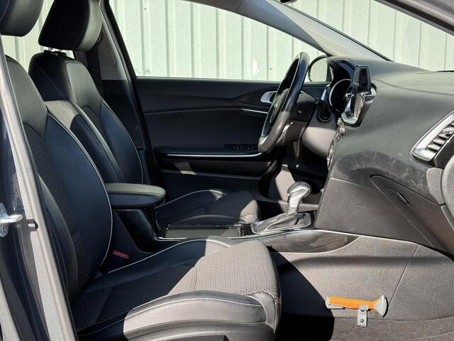 KIA CEE D Ceed Sportswagon 1.4 T-GDi DynamicPlusLine / Automaat / 1.410 KG Trekgewicht / Dealer Onderhouden / Adaptieve Cruise Control / Vierseizoenenbanden / Navigatie / Achteruitrijcamera / Apple CarPlay/Android auto / Stoel- & Stuurverwarming / Climate Control /