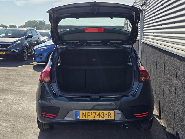 KIA CEE D cee'd 1.6 GDI ComfortPlusLine Navigator Incl: Navigatie, Cruisecontrol, Airconditioning, LM velgen, Parkeerhulpcamera, Metallic lak