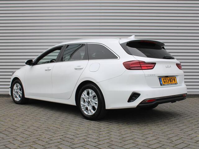 KIA CEE D Ceed Sportswagon 1.5 T-GDi DynamicPlusLine | Stoel- & stuurverwarming | Camera | Clima | Cruise | LED | Navi | Elek. achterklep | 16" LM |