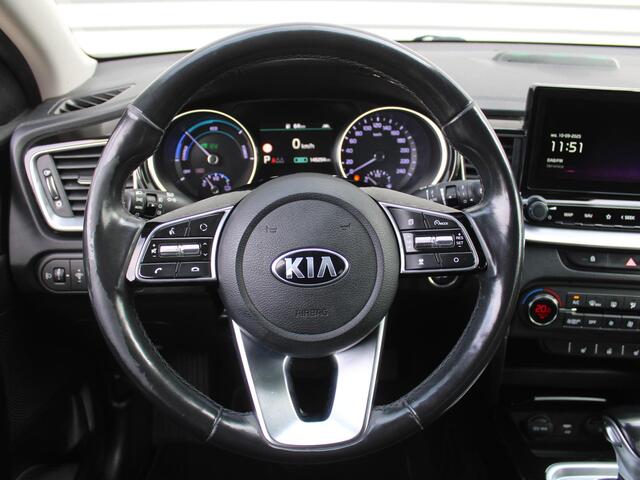 KIA CEE D Ceed Sportswagon 1.6 GDI PHEV DynamicPlusLine | Trekhaak | Stuur-/stoelverwarming | Camera | Cruise adapt. | Clima | 16" LM | LED | Navi |