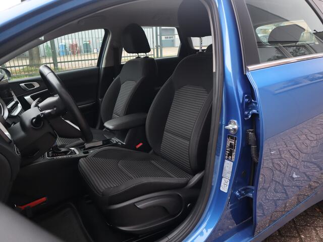 KIA CEE D Ceed Sportswagon 1.5 T-GDi MHEV DynamicLine / Camera / Trekhaak File assistent