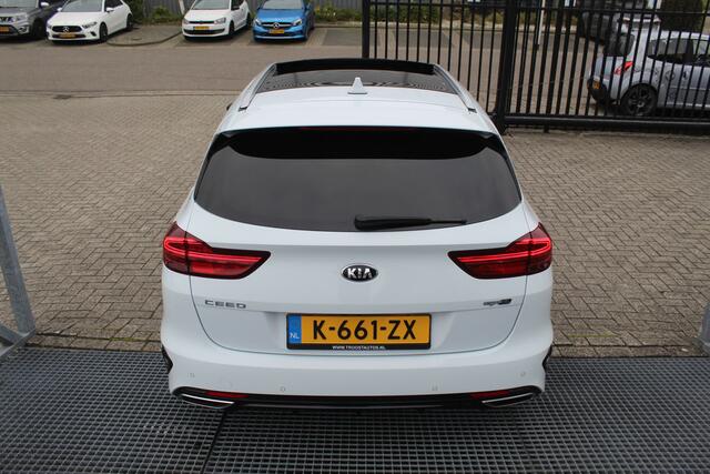 KIA CEE D Ceed Sportswagon 1.0 T-GDi GT-Line Edition Orig. NL auto/Panoramadak/Navigatie/Achteruitrijcamera/Parkeersensoren/Stoelverwarming/Climate control/Cruise control/Buitenspiegels inklap en verwarmbaar