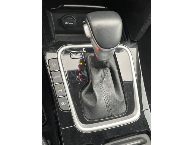 KIA CEE D Ceed Sportswagon 1.6 GDI PHEV DynamicLine Automaat Navigatie, Climate Control, Cruise Control, LED, 16"Lm, Stoel/Stuurverwarming