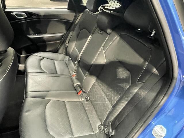 KIA CEE D Ceed Sportswagon 1.4 T-GDi ExecutiveLine Climate controle | Navigatie | Camera