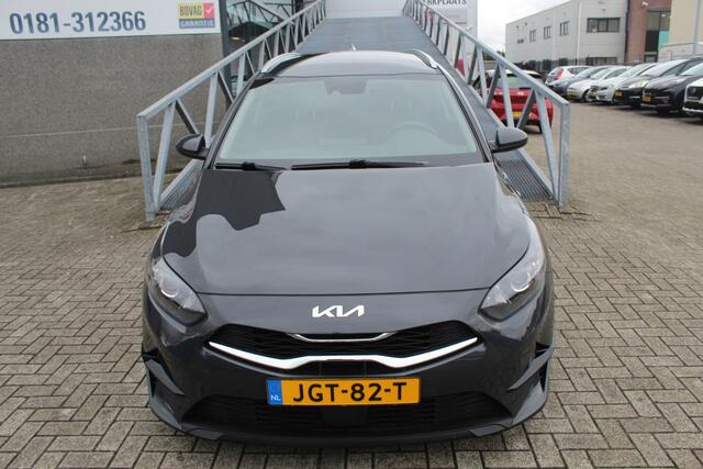 KIA CEE D Ceed Sportswagon 1.0 T-GDi DynamicPlusLine Achteruitrijcamera/Apple carplay/Stuurverwarming/Stoelverwarming/Cruise control/Climate control