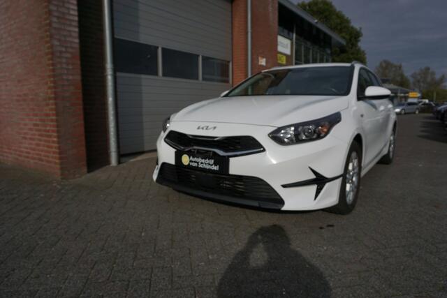 KIA CEE D Ceed Sportswagon 1.0 T-GDI DYNAMICLINE DEALER ONDERHOUDEN CAMERA STOEL+STUURVERWARMING ANDROID/APPLECARPLAY(NAVI) ECC AIRCO CRUISECONTROL RIJSTROOKSENSOR BLUETOOTH PRIVACYGLAS ENZ...