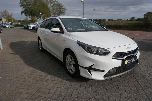 KIA CEE D Ceed Sportswagon 1.0 T-GDI DYNAMICLINE DEALER ONDERHOUDEN CAMERA STOEL+STUURVERWARMING ANDROID/APPLECARPLAY(NAVI) ECC AIRCO CRUISECONTROL RIJSTROOKSENSOR BLUETOOTH PRIVACYGLAS ENZ...