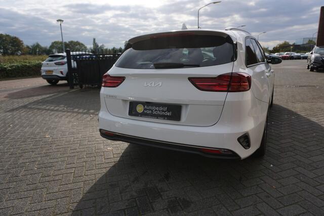 KIA CEE D Ceed Sportswagon 1.0 T-GDI DYNAMICLINE DEALER ONDERHOUDEN CAMERA STOEL+STUURVERWARMING ANDROID/APPLECARPLAY(NAVI) ECC AIRCO CRUISECONTROL RIJSTROOKSENSOR BLUETOOTH PRIVACYGLAS ENZ...