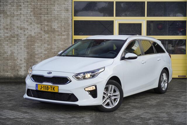 KIA CEE D Ceed Sportswagon 1.0 T-GDi DynamicPlusLine BJ2020 Lmv 16" | Led | Pdc | Navi | Keyless entry | Afneembare trekhaak | Achteruitrijcamera | Climate control | Cruise control | Verwarmde voorstoelen | Verwarmd stuurwiel | Extra getint glas