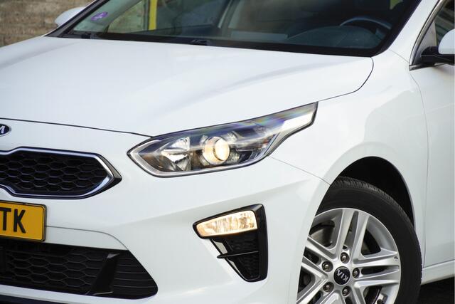 KIA CEE D Ceed Sportswagon 1.0 T-GDi DynamicPlusLine BJ2020 Lmv 16" | Led | Pdc | Navi | Keyless entry | Afneembare trekhaak | Achteruitrijcamera | Climate control | Cruise control | Verwarmde voorstoelen | Verwarmd stuurwiel | Extra getint glas