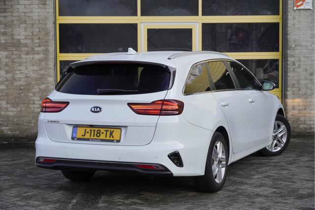 KIA CEE D Ceed Sportswagon 1.0 T-GDi DynamicPlusLine BJ2020 Lmv 16" | Led | Pdc | Navi | Keyless entry | Afneembare trekhaak | Achteruitrijcamera | Climate control | Cruise control | Verwarmde voorstoelen | Verwarmd stuurwiel | Extra getint glas