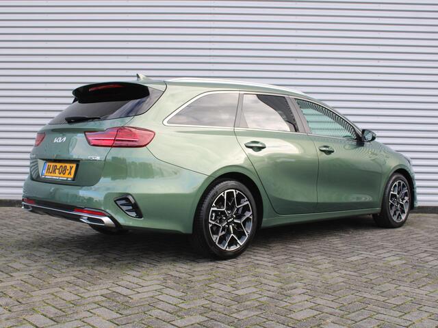 KIA CEE D Ceed Sportswagon 1.5 T-GDi GT-Line | Schuifdak | Stoel-/stuurverwarming | Camera | Cruise adapt. | 17" LM | Elek. achterklep | LED | Dodehoekdetectie |