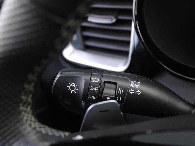 KIA CEE D Ceed Sportswagon 1.5 T-GDi GT-Line | Schuifdak | Stoel-/stuurverwarming | Camera | Cruise adapt. | 17" LM | Elek. achterklep | LED | Dodehoekdetectie |