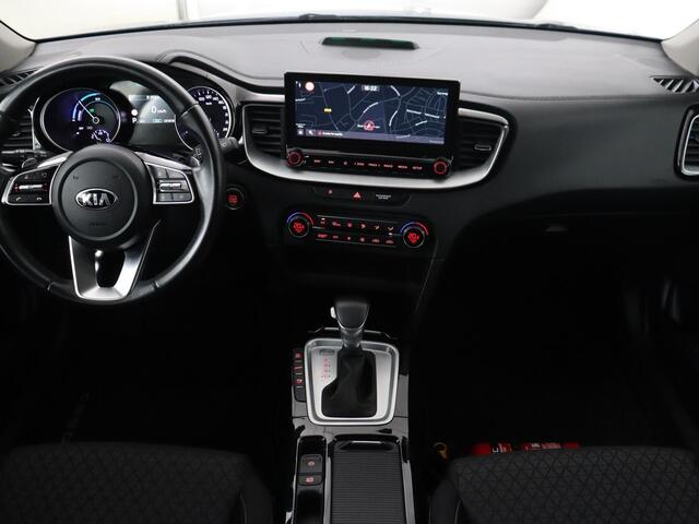KIA CEE D Ceed 1.6 GDI PHEV DynamicLine | Carplay | Camera | Navigatie | Keyless | Climate control | Cruise control | Full LED | Parkeerhulp | Plug In