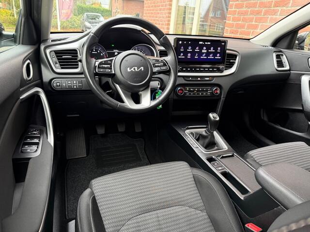 KIA CEE D 1.0 T-GDi DynamicL. NIEUWE APK / CAMERA / LED / NAVI / CARPLAY /