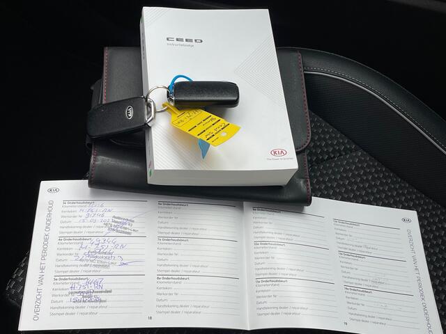 KIA CEE D Ceed Sportswagon 1.4 T-GDi DynamicPlusLine Navigatie, Climate Control, Cruise Control, Keyless Entry, 16"Lm, Stoel/Stuurverwarming