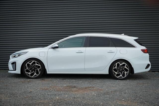 KIA CEE D Ceed Sportswagon 1.6 GDI PHEV DynamicLine / Navi / Carplay / Stoel&Stuurverwarming