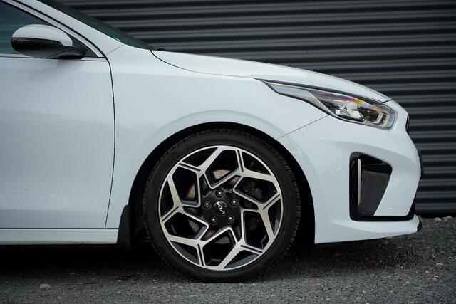 KIA CEE D Ceed Sportswagon 1.6 GDI PHEV DynamicLine / Navi / Carplay / Stoel&Stuurverwarming