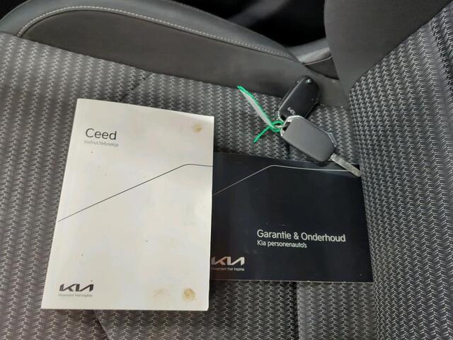 KIA CEE D Ceed Sportswagon 1.5 T-GDi DynamicLine 1e Eigenaar | NL-Auto | Volledig Onderh | BTW | Camera | Ad Cruise | Multimedia | Carplay | Climate | Hill-Hold | Navi | Full Led | Start/Stop