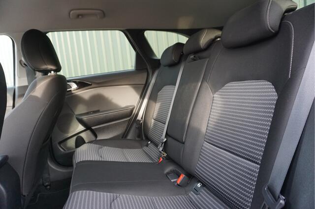 KIA CEE D Ceed Sportswagon 1.5 T-GDi 140pk Automaat DynamicLine + Navi/ Camera/ Carplay/ Garantie!