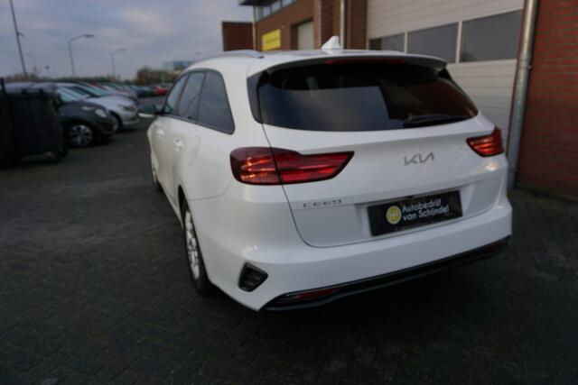 KIA CEE D Ceed Sportswagon 1.0 T-GDi DYNAMICLINE VOLLEDIG DEALER ONDERHOUDEN CAMERA STOEL+STUURVERWARMING ANDROID/APPLECARPLAY(NAVI) ECC AIRCO CRUISECONTROL BLUETOOTH PARELMOER 4X ELECTR.RAMEN/SPIEGELS