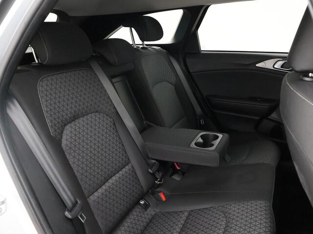 KIA CEE D Ceed Sportswagon 1.6 GDI PHEV DYNAMICLINE PLUG-IN 140 PK AUT. + TREKHAAK | CARPLAY | CAMERA | ADAPTIVE CRUISE