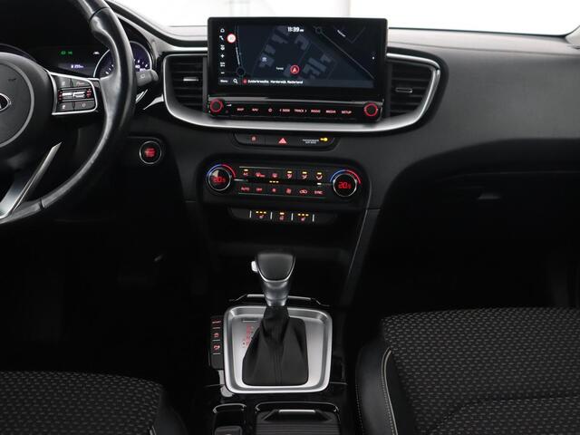 KIA CEE D Ceed 1.4 T-GDi DynamicPlusLine | Stoel & stuurverwarming | Adaptive cruise | Trekhaak | Camera | Carplay | Full LED | Navigatie | Climate control | DAB | File Assistent