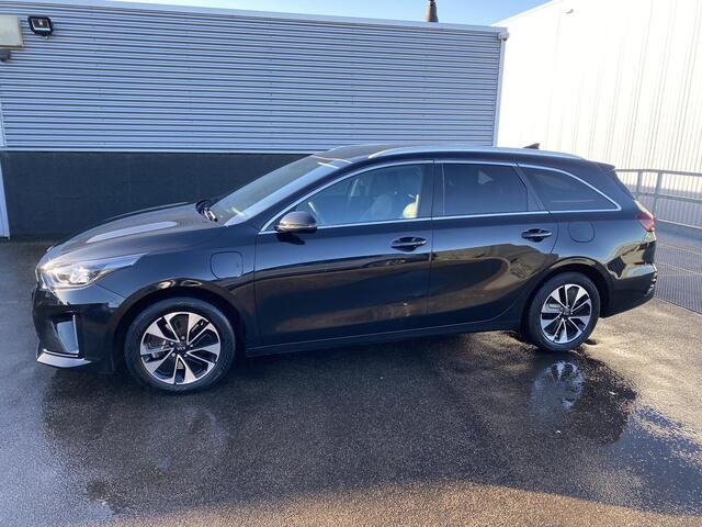 KIA CEE D Ceed Sportswagon 1.6 GDI PHEV DynamicPlusLine Stoel- & Stuurwielverwarming, parkeersensoren A., navigatie Apple CarPlay/Android Auto, achteruitrij camera, keyless, Plug-in,