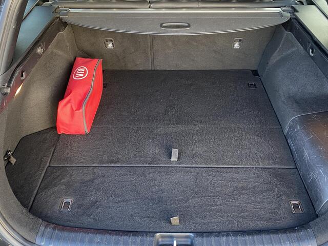 KIA CEE D Ceed Sportswagon 1.6 GDI PHEV DynamicPlusLine Stoel- & Stuurwielverwarming, parkeersensoren A., navigatie Apple CarPlay/Android Auto, achteruitrij camera, keyless, Plug-in,