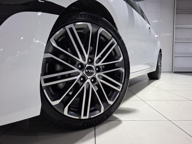 KIA CEE D Ceed Sportswagon 1.5 T-GDi GT-PlusLine AUTOMAAT, Stoel en stuur verwarming.