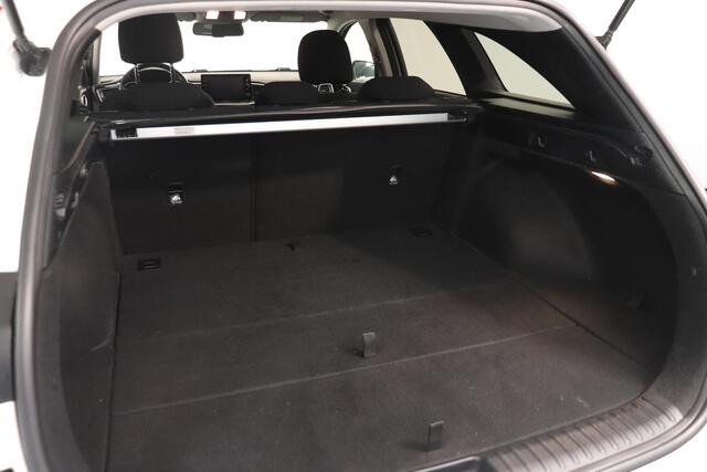 KIA CEE D Ceed Sportswagon 1.5 T-GDi DynamicPlusLine | cruise control | Camera | Climate control | Stuur & stoelverwarming | AppleCarplay AndroidAuto navigatie | Trekhaak |