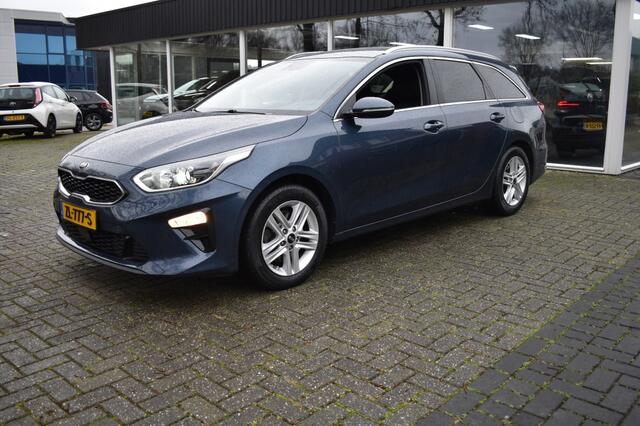 KIA CEE D 1.4 T-GDi Dynamic.PlusLine. NAVI CAMERA CARPlAY CLIMA