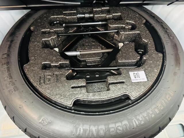 KIA CEE D Ceed Sportswagon 1.0 T-GDi ComfortLine Black Wheels + All 4 season banden Demo auto ! | BTW Auto | Km-stand kan iets varieeren ! | Informeer altijd even of de auto aanwezig is..