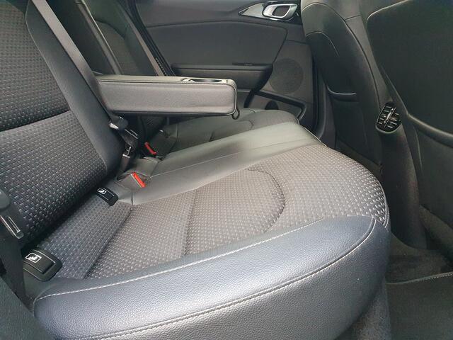 KIA CEE D Ceed Sportswagon 1.6 GDI PHEV DynamicPlusLine NAVI/CRUISE/AIRCO/LMV