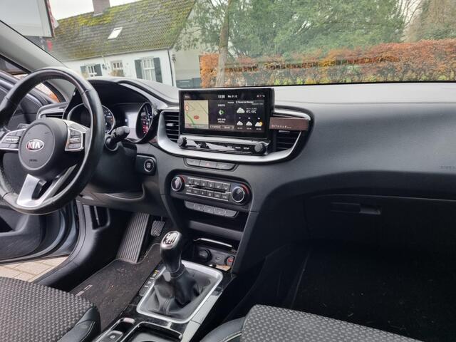 KIA CEE D 1.0 T-GDi Dyn.PlusL. ( MOTORSCHADE )