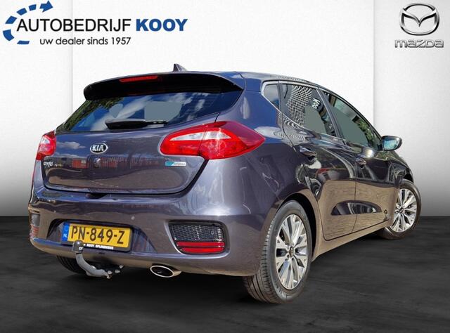 KIA CEE D cee'd 1.6 GDI DynamicLine Navigatie / Trekhaak / Camera / Clima