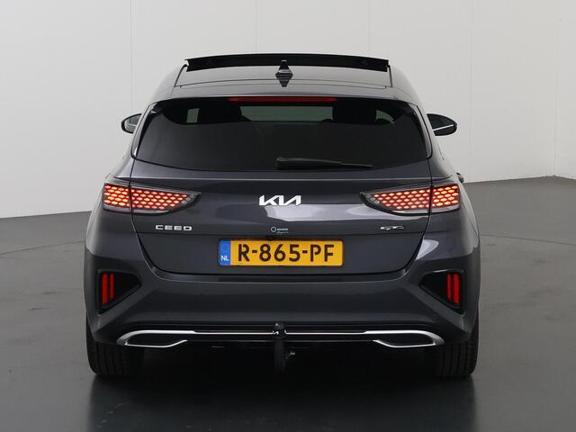 KIA CEE D Ceed 1.5 T-GDi GT-Line | Trekhaak | Panoramadak | LED Koplampen | Stoel/Stuurverwarming | Keyless Go | Dodehoekdetectie