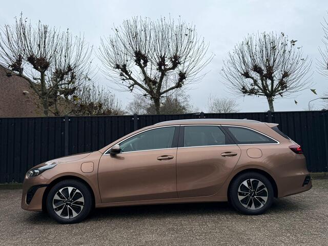 KIA CEE D Ceed Sportswagon 1.6 GDI PHEV DynamicPlusLine