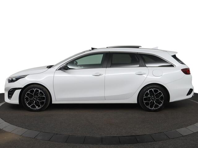 KIA CEE D Ceed Sportswagon 1.5 T-GDi GT-Line Automaat - Sportstoelen - Panorama dak - elektrische Achterklep - Adaptive Cruise control - Navigatie - Fabrieksgarantie tot 11-2030 of 150.000 km