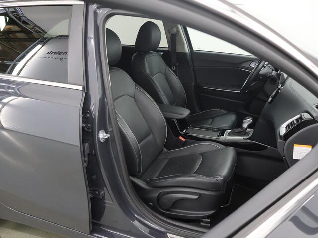 KIA CEE D Ceed Sportswagon 1.6 GDI PHEV ExecutiveLine | Navigatie | Schuifdak | Parkeercamera | Stoelverwarming/verkoeling | Keyless Go |