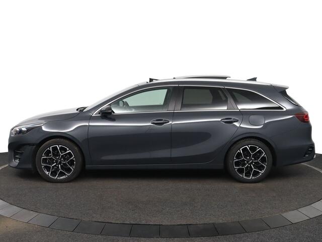 KIA CEE D Ceed Sportswagon 1.5 T-GDi GT-Line - Sportstoelen - Panorama dak - elektrische Achterklep - Adaptive Cruise control - Navigatie - Fabrieksgarantie tot 12-2030