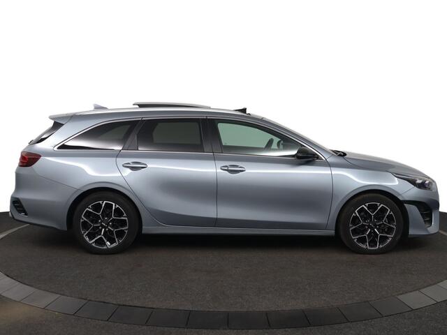 KIA CEE D Ceed Sportswagon 1.5 T-GDi GT-Line - Sportstoelen - Panorama dak - elektrische Achterklep - Adaptive Cruise control - Navigatie - Fabrieksgarantie tot 10-2030