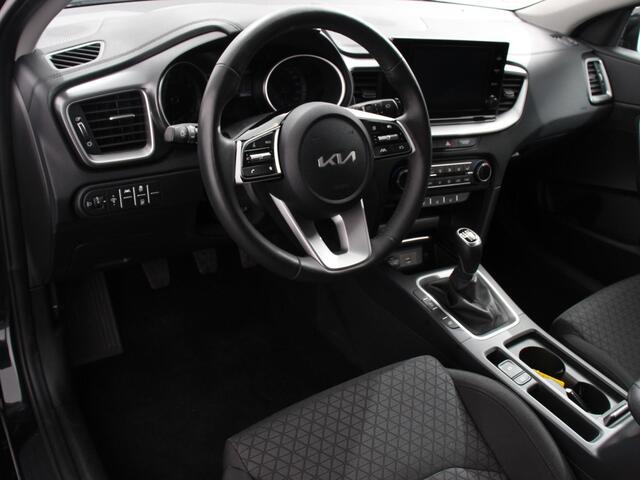 KIA CEE D Ceed Sportswagon 1.0 T-GDi Prestige | Navigatie | Apple Carplay/Android Auto | Climate Control | Cruise Control | Lane Assist | Stoel/Stuurverwarming | Privacy Glass | Camera
