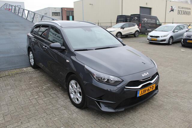 KIA CEE D Ceed Sportswagon 1.0 T-GDi DynamicPlusLine Stoelverwarming/Stuurverwarming/Achteruitrijcamera/Apple carplay/Licht metalen velgen/Cruise control/Lane assist