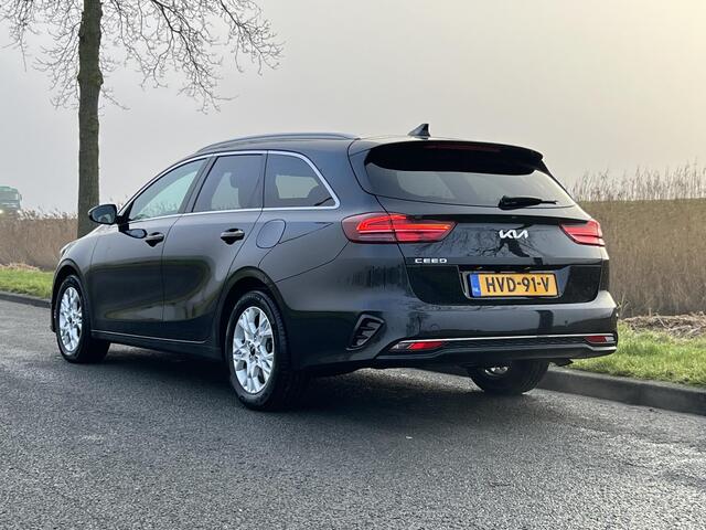 KIA CEE D Ceed Sportswagon 1.5 T-GDi DynamicPlusLine DCT7 Automaat | Stoel- en stuurwielverwarming | Parkeersensoren achter | Adaptieve cruise control | Dodehoekassistentie |