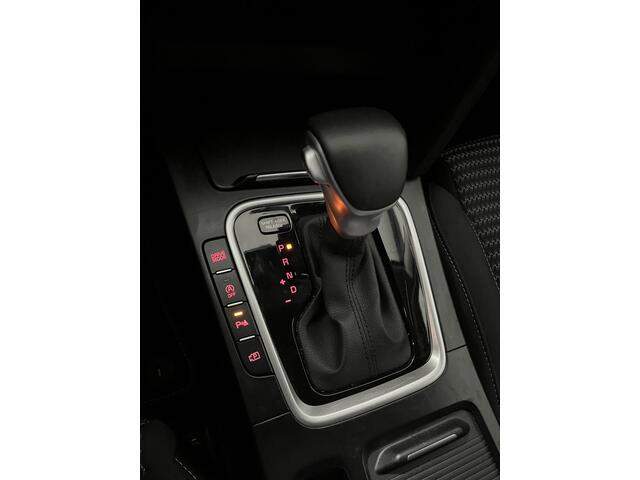 KIA CEE D Ceed Sportswagon 1.0 T-GDi MHEV DynamicLine 1E EIGN/ECC/CAMERA/APPLE/AUTOMAAT