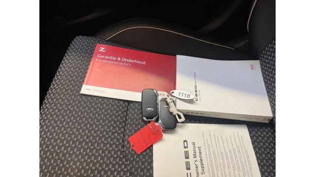 KIA CEE D Ceed Sportswagon 1.6 GDI PHEV DynamicPlusLine NL AUTO | STUURWIEL VERW | STOELVERW | CAMERA |