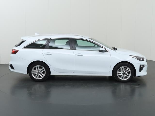 KIA CEE D Ceed Sportswagon 1.0 T-GDi DynamicLine | Navigatie | Parkeercamera | Apple Carplay/Android Auto | Climate Control | Cruise Control |